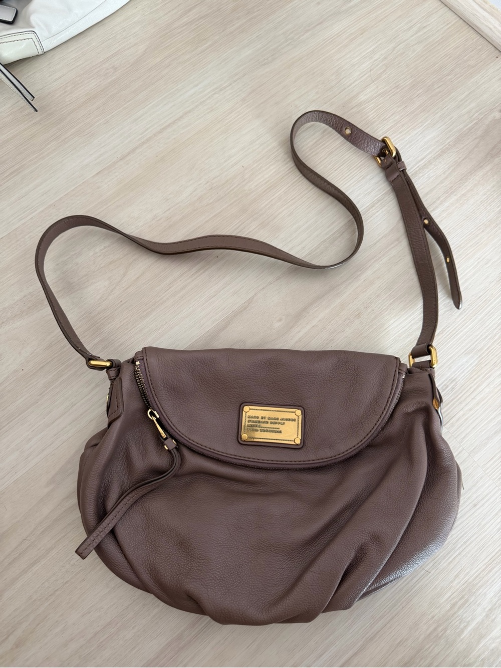 Marc Jacobs gray Pebbled Leather Crossbody Bag with Gold Hardware slouchy